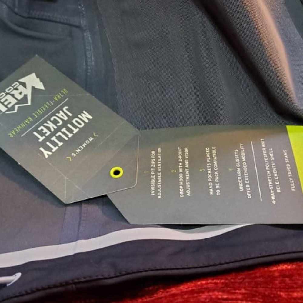 REI Motility rain jacket New with tags* XS 🍁 - Picture 12 of 12